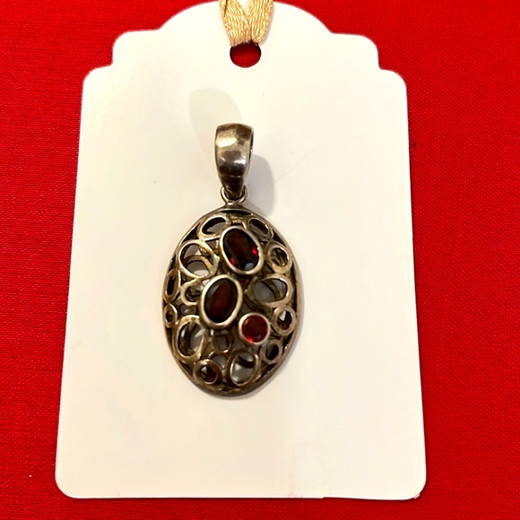 Meditative + Grounding- Red Stones in 925 Silver Pendent - Picture 1 of 3